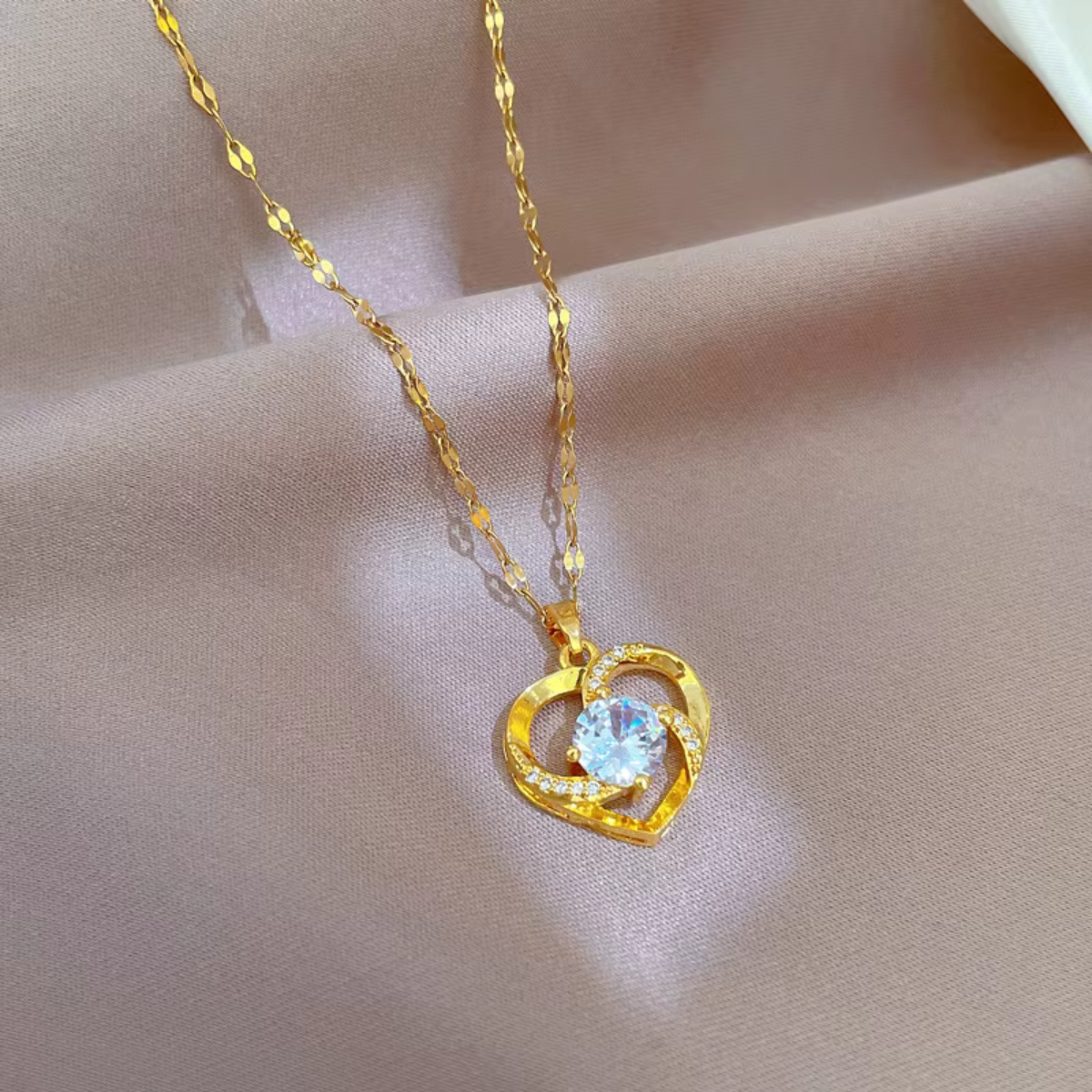 Stainless Steel Heart Necklace with Rhinestone