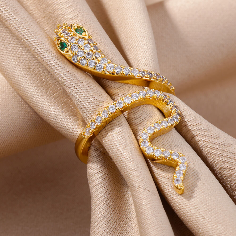 Golden Snake Chic Ring