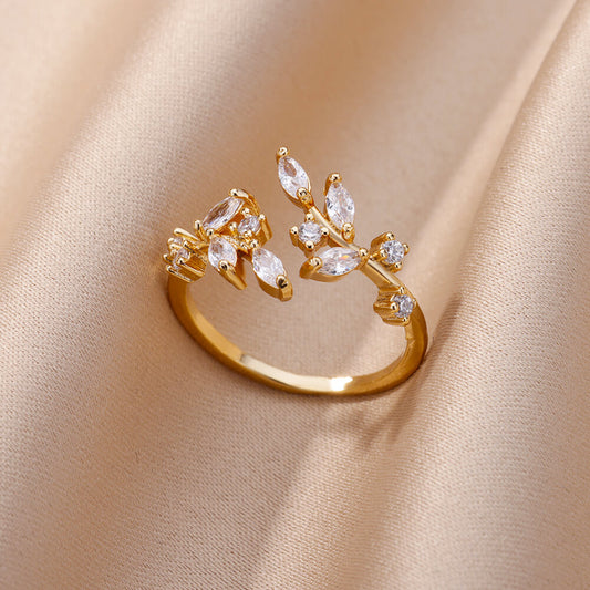 Whispering Leaf Chic Ring