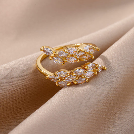 Golden Vine Chic Ring